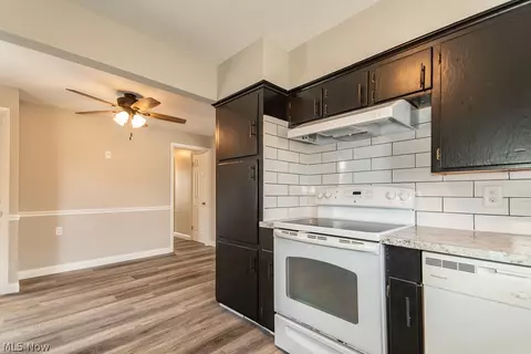 Kitchen - 1565 Douglas Rd, Wickliffe, OH 44092 photo 3 of 3