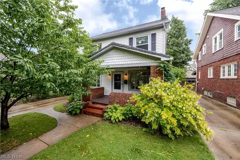 2529 Whitelaw St, Cuyahoga Falls, OH 44221