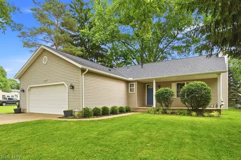 3166 Vermont St NW, North Canton, OH 44720