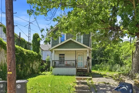 1920 Manchester Rd, Akron, OH 44314