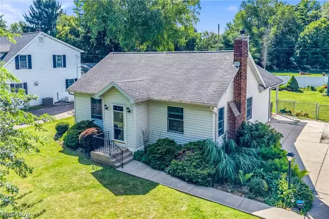 1372 Earhart Ave, Akron, OH 44320