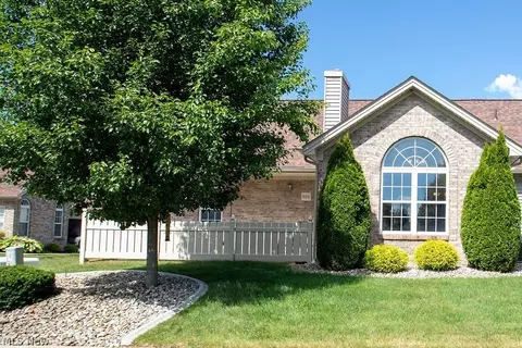 695 E Western Reserve Rd, Poland, OH 44514