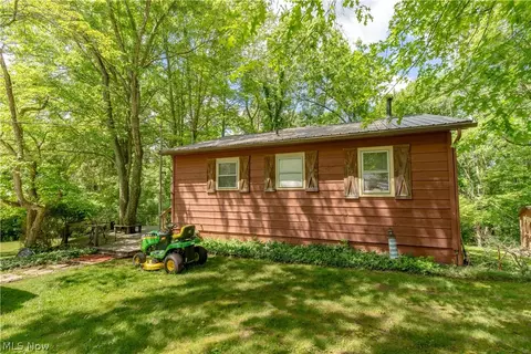 58 Manito Trl, Malvern, OH 44644