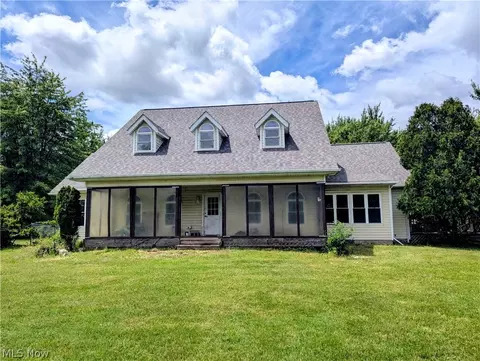 7394 Kniffen Rd, Leroy, OH 44077