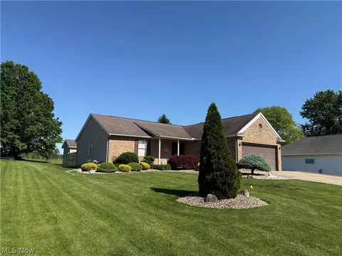 4219 Belleau Woods Cir, Uniontown, OH 44685