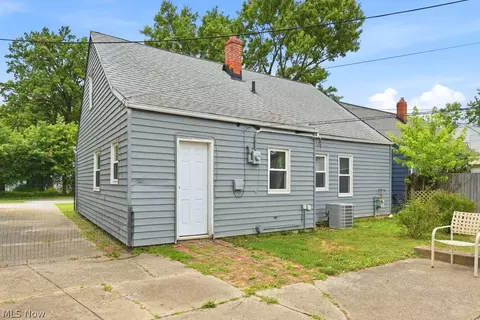 655 E 266th St, Euclid, OH 44132 photo 20
