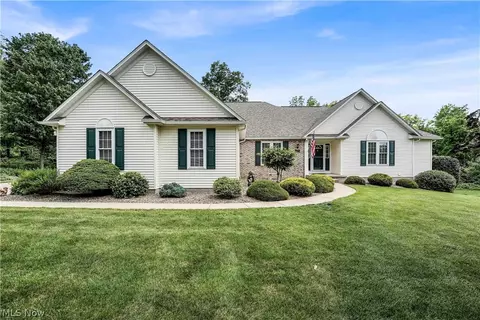2924 Robert Gary Ct, Medina, OH 44256