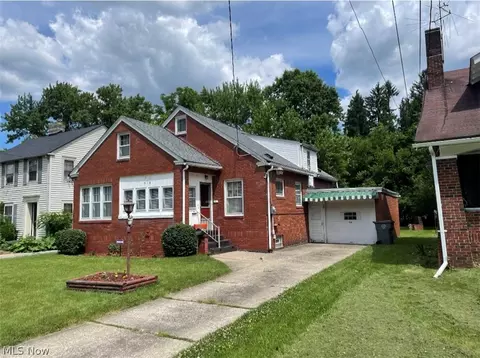 516 Parkcliff Ave, Youngstown, OH 44511