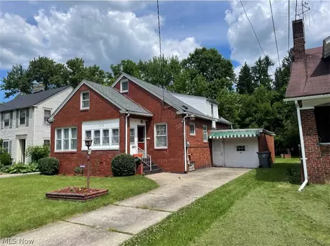 516 Parkcliff Ave, Youngstown, OH 44511