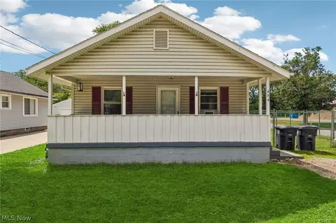 494 Baltimore Ave, Akron, OH 44306