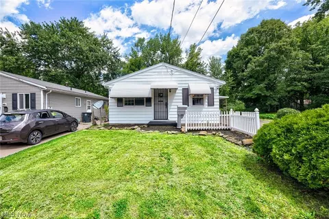 1163 Tonawanda Ave, Akron, OH 44305
