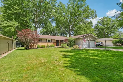 10249 Fairtree Dr, Strongsville, OH 44149