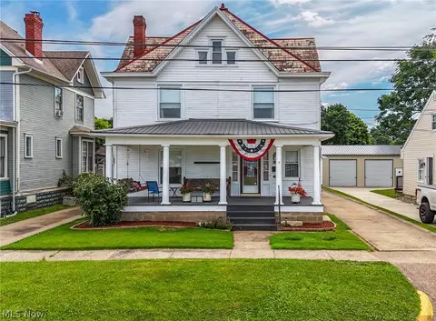 419 Williams Ave, Williamstown, WV 26187
