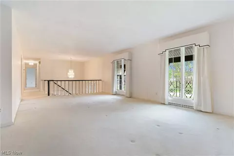 2240 Devonshire Dr NW, Canton, OH 44708 photo 4