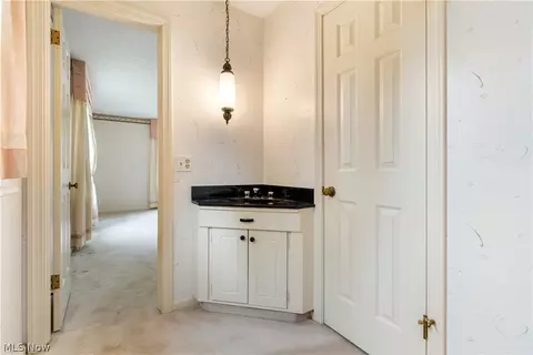 2240 Devonshire Dr NW, Canton, OH 44708 photo 18