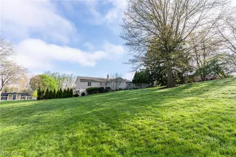 2240 Devonshire Dr NW, Canton, OH 44708 photo 33