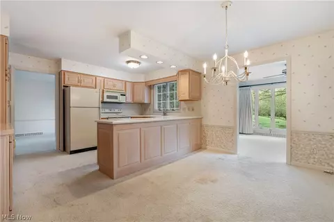 2240 Devonshire Dr NW, Canton, OH 44708 photo 11