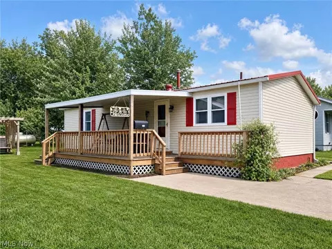443 Morgan Ct, Lagrange, OH 44050