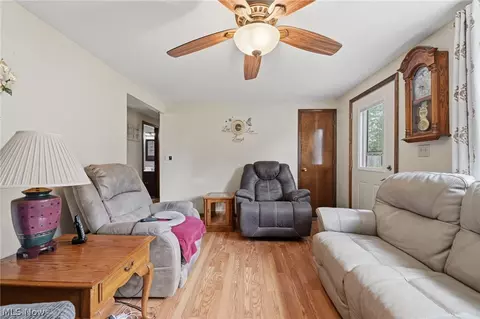 443 Morgan Ct, Lagrange, OH 44050 photo 8
