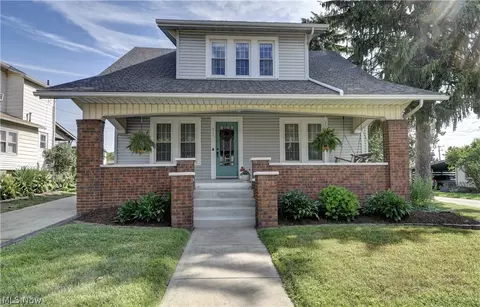 917 W Main St, Sugarcreek, OH 44681