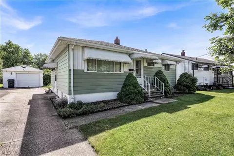 15540 Paulding Blvd, Brook Park, OH 44142