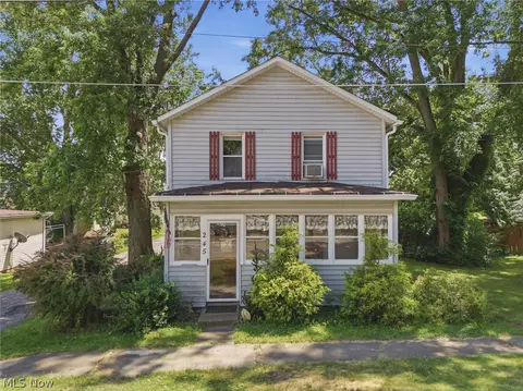 245 E Robinson St, Shreve, OH 44676