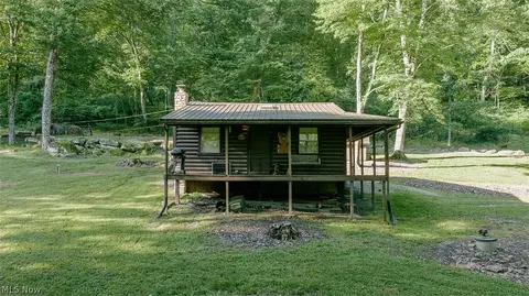 20510 County Road 6, Coshocton, OH 43812