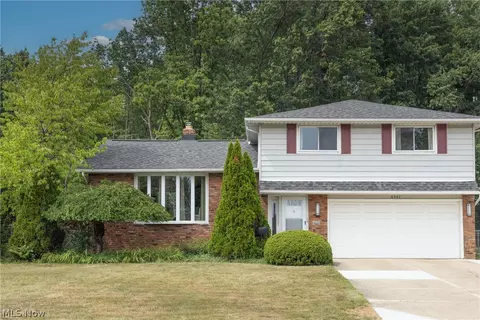 6547 Vallevista Dr, Mayfield Heights, OH 44124