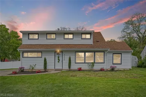 3154 Prior Dr, Cuyahoga Falls, OH 44223