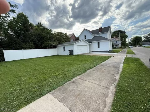 520 E 4th St, Dover, OH 44622 photo 30