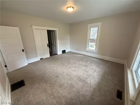 520 E 4th St, Dover, OH 44622 photo 11