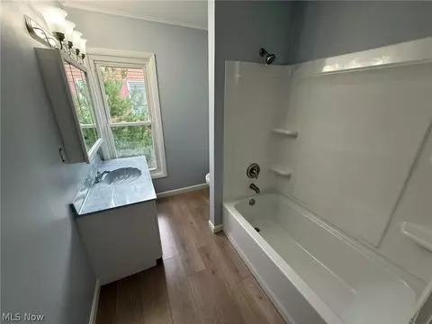 520 E 4th St, Dover, OH 44622 photo 24