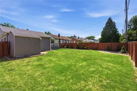 10860 Aaron Dr, Parma, OH 44130 photo 37
