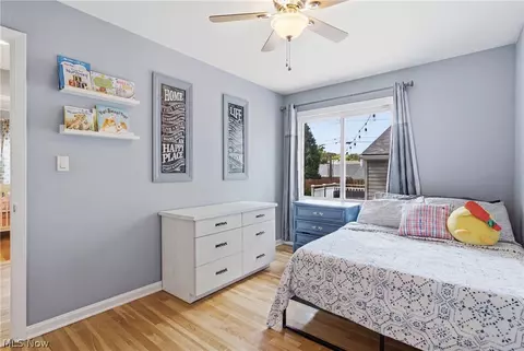Bedroom - 10860 Aaron Dr, Parma, OH 44130 photo 1 of 5