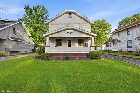 556 Belvedere Ave SE, Warren, OH 44483
