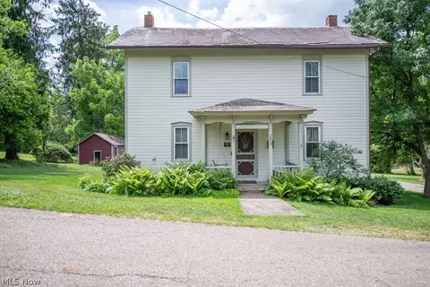 204 E 4th St, Dover, OH 44622