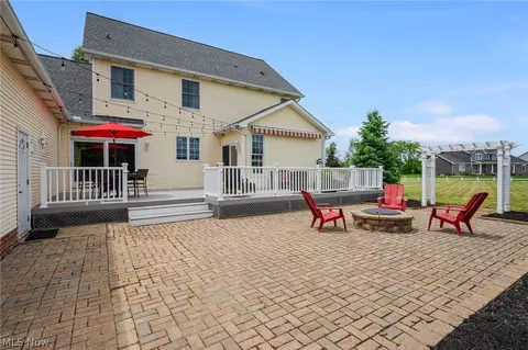 Exterior - 548 Appomattox Ct, Lagrange, OH 44050 photo 7 of 12