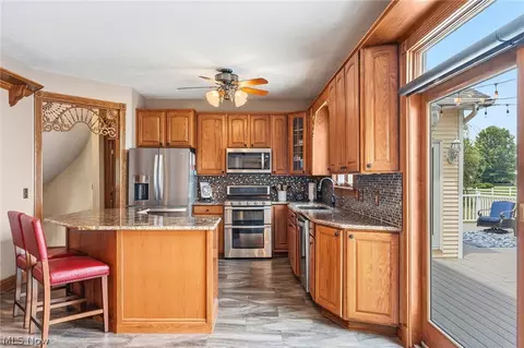 Kitchen - 548 Appomattox Ct, Lagrange, OH 44050 photo 2 of 3