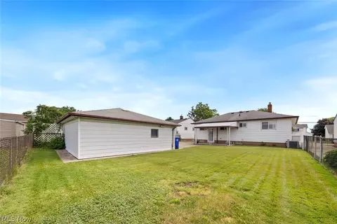 Exterior - 6130 Smith Rd, Brook Park, OH 44142 photo 6 of 6