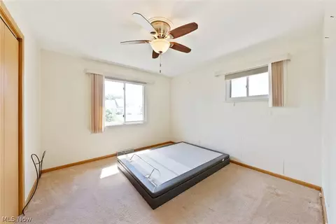 Bedroom - 6130 Smith Rd, Brook Park, OH 44142 photo 4 of 7