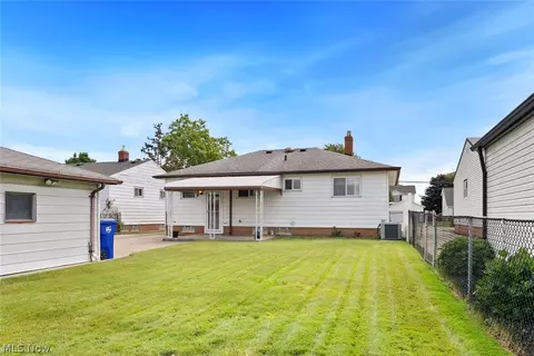 Exterior - 6130 Smith Rd, Brook Park, OH 44142 photo 5 of 6