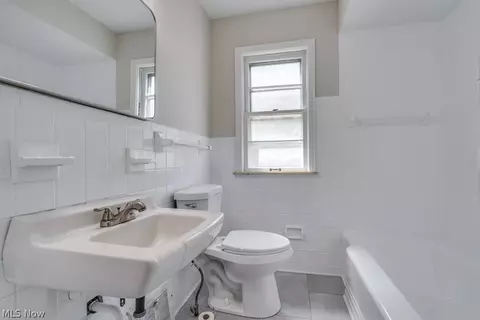 Bath - 344 E 250th St, Euclid, OH 44132 photo 1 of 1