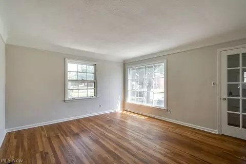 Living - 344 E 250th St, Euclid, OH 44132 photo 2 of 5