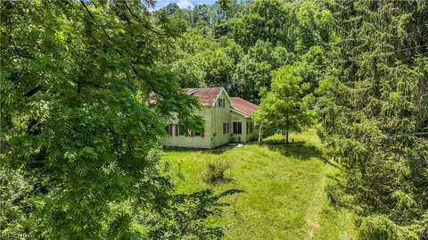 1585 Egypt Rd, Salem, OH 44460