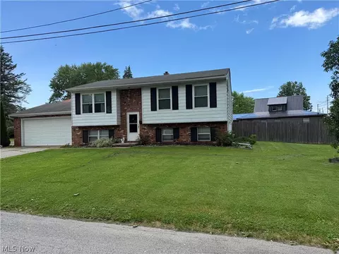 246 Depot St, Conneaut, OH 44030