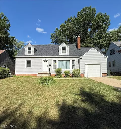 1707 Rushton Rd, South Euclid, OH 44121