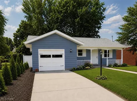712 41st St, Vienna, WV 26105