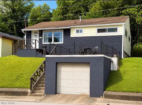 2613 Liberty St, Parkersburg, WV 26101