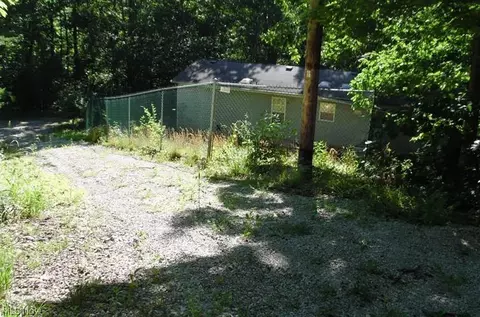 280 Linton Hill Rd, Coolville, OH 45723