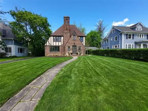 3145 Huntington Rd, Shaker Heights, OH 44120